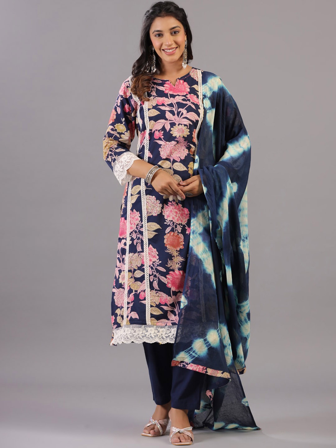 Amchoor Floral Printed Notch Neck Lace Work Kurta With Trousers & Dupatta, Navy blue
Amchoor Floral Printed Notch Neck Lace Work Kurta With Trousers & Dupatta, Navy blue