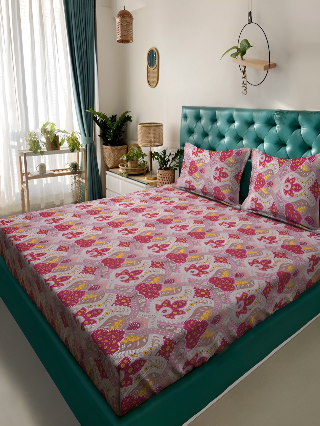 KLOTTHE Red & Grey Ethnic Motif-Printed 300TC Double King Bedsheet With 2 Pillow Covers
KLOTTHE Red & Grey Ethnic Motif-Printed 300TC Double King Bedsheet With 2 Pillow Covers