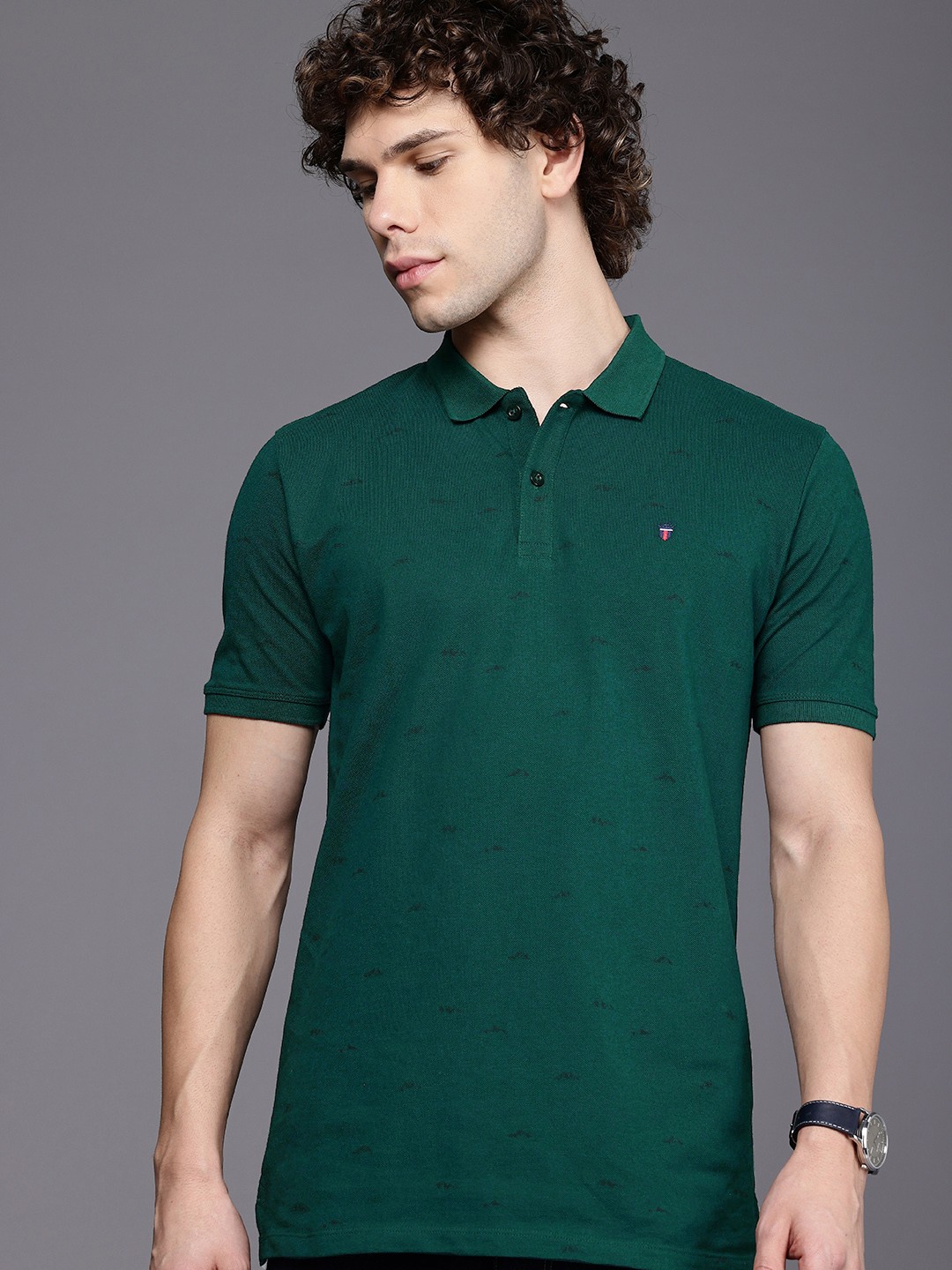 Louis Philippe Jeans Abstract Printed Polo Collar Pure Cotton Slim Fit T-shirt, Green
Louis Philippe Jeans Abstract Printed Polo Collar Pure Cotton Slim Fit T-shirt, Green