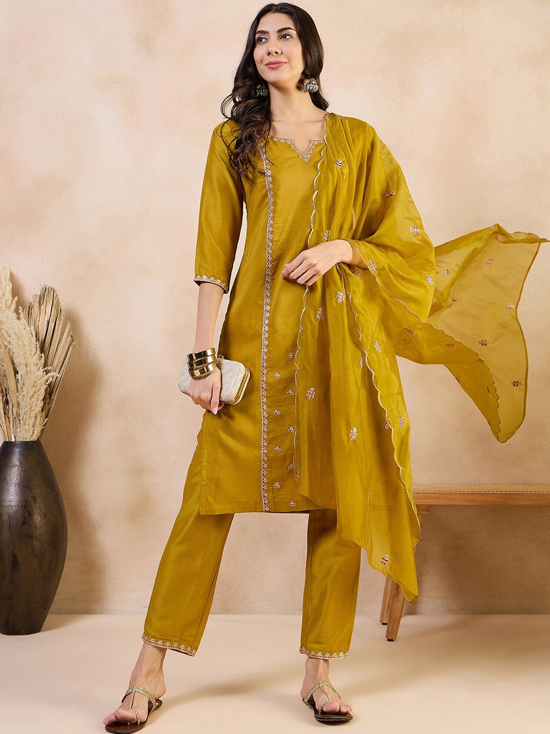 Anouk Ethnic Motifs Embroidered Panelled Zari Straight Kurta With Trousers & Dupatta, Mustard
Anouk Ethnic Motifs Embroidered Panelled Zari Straight Kurta With Trousers & Dupatta, Mustard