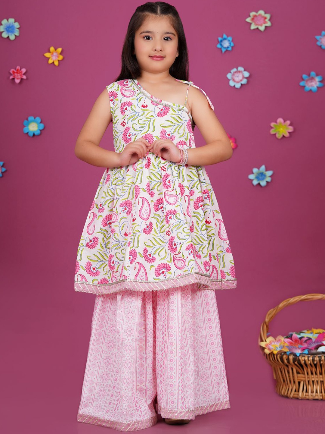 Stuffie Land Girls Ethnic Motifs Printed Empire Gotta Patti Pure Cotton Kurti with Sharara, Pink
Stuffie Land Girls Ethnic Motifs Printed Empire Gotta Patti Pure Cotton Kurti with Sharara, Pink