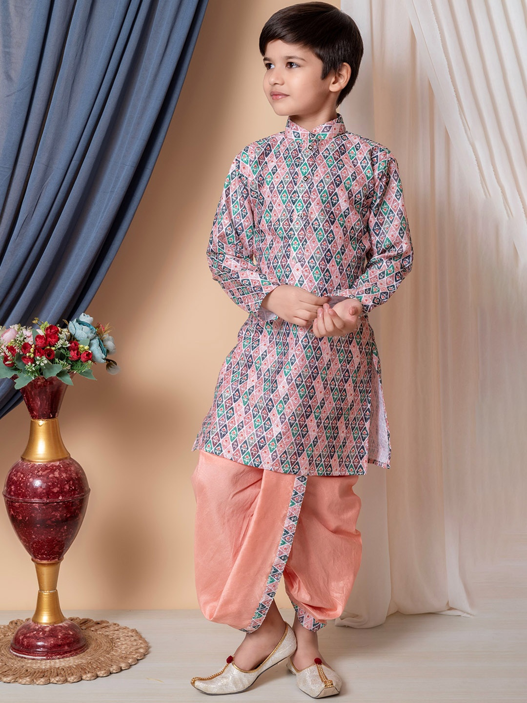 BAESD Boys Ethnic Motifs Embroidered Mandarin Collar Straight Kurta with Dhoti Pants, Pink
BAESD Boys Ethnic Motifs Embroidered Mandarin Collar Straight Kurta with Dhoti Pants, Pink
