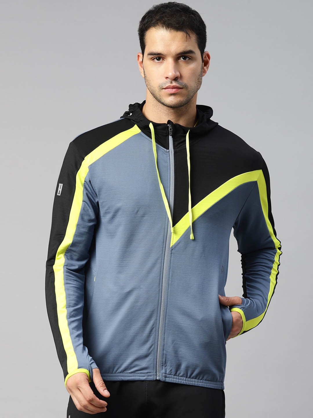 DIDA Men Elite Contemporary Design Colorblock Dry-Fit Activewear Sports Hood Jacket, Blue
DIDA Men Elite Contemporary Design Colorblock Dry-Fit Activewear Sports Hood Jacket, Blue
