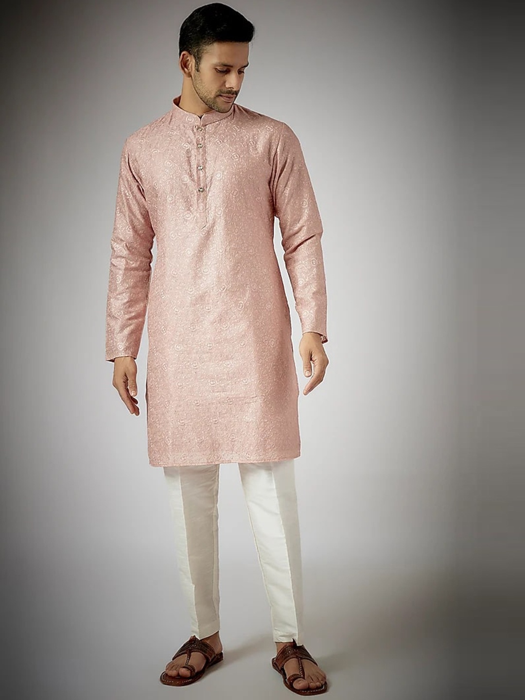 RNG Safawala Floral Embroidered Mandarin Collar Cotton Silk Straight Kurta With Trouser, Green
RNG Safawala Floral Embroidered Mandarin Collar Cotton Silk Straight Kurta With Trouser, Green