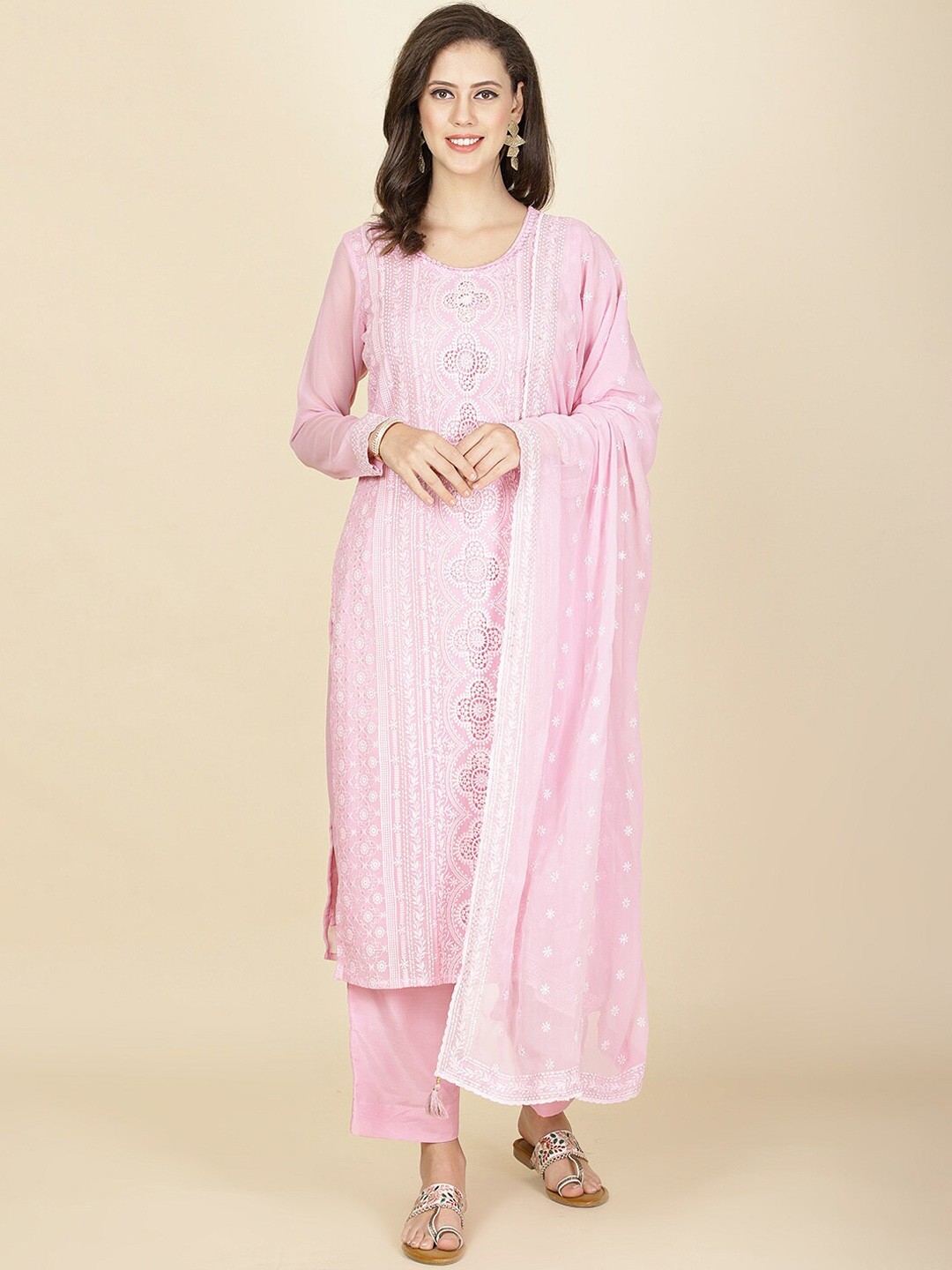 Meena Bazaar Ethnic Motifs Embroidered Thread Work Straight Kurta with Trousers & Dupatta, Pink
Meena Bazaar Ethnic Motifs Embroidered Thread Work Straight Kurta with Trousers & Dupatta, Pink
