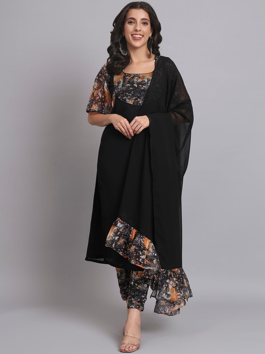 KHIZAN Square Neck Flared Sleeve Ethnic Yoke Design Patchwork Kurta with Trouser & Dupatta, Black
KHIZAN Square Neck Flared Sleeve Ethnic Yoke Design Patchwork Kurta with Trouser & Dupatta, Black
