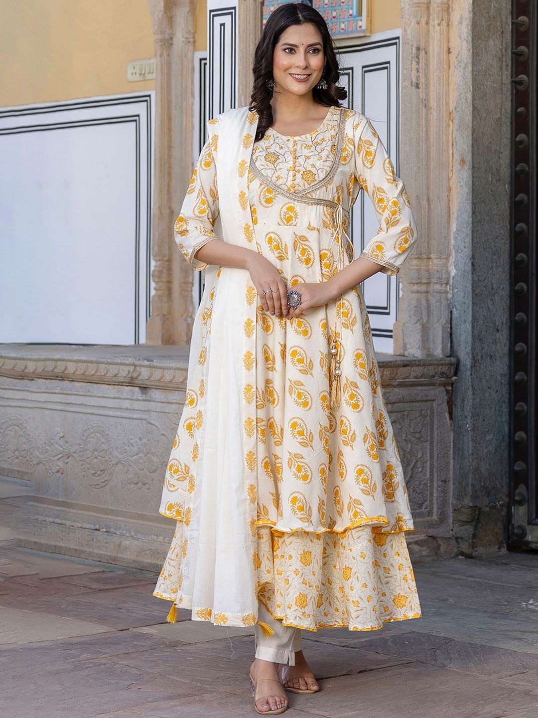 Kohsh Round Neck Floral Printed Angrakha Beads and Stones Pure Cotton Kurta Set, Off white
Kohsh Round Neck Floral Printed Angrakha Beads and Stones Pure Cotton Kurta Set, Off white