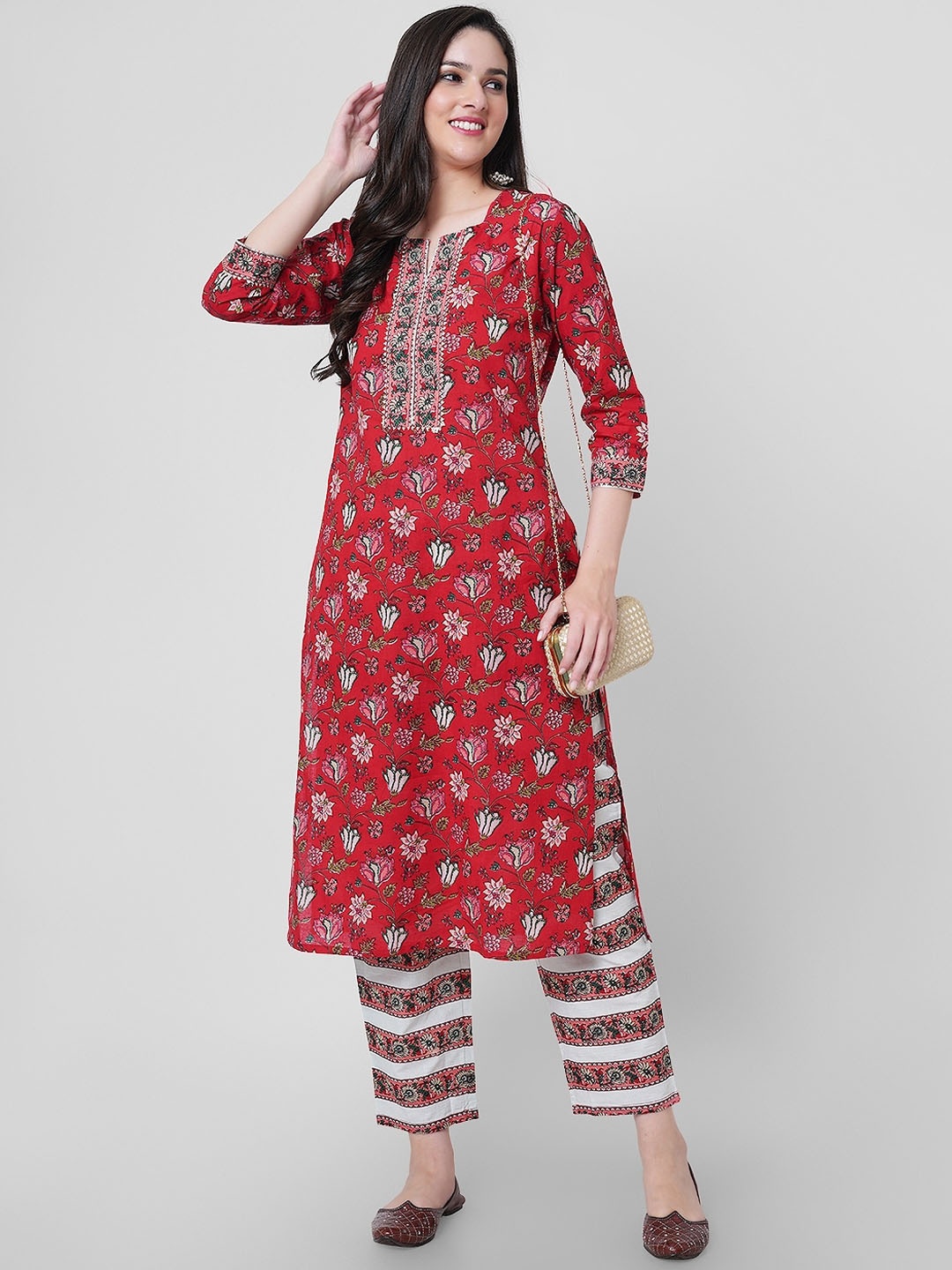 JANAKDULARI CREATION Floral Printed Regular Gotta Patti Pure Cotton Kurta with Palazzos, Red
JANAKDULARI CREATION Floral Printed Regular Gotta Patti Pure Cotton Kurta with Palazzos, Red