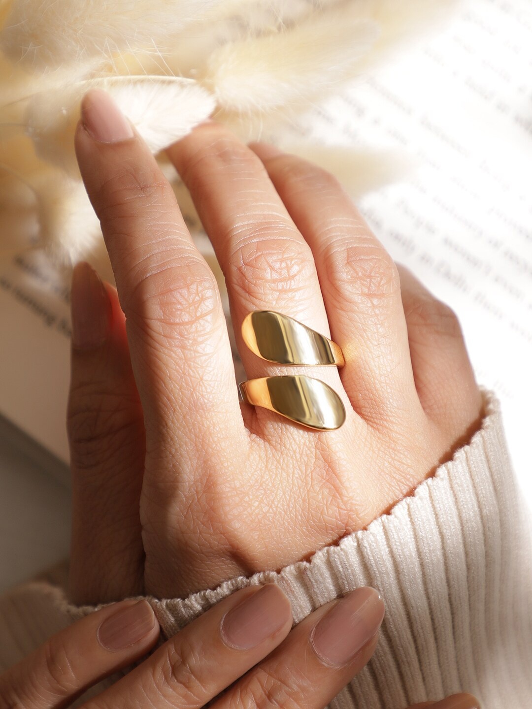 Rubans Voguish 18K Gold Plated Stainless Steel Tarnish-Free Waterproof Adjustable Ring
Rubans Voguish 18K Gold Plated Stainless Steel Tarnish-Free Waterproof Adjustable Ring