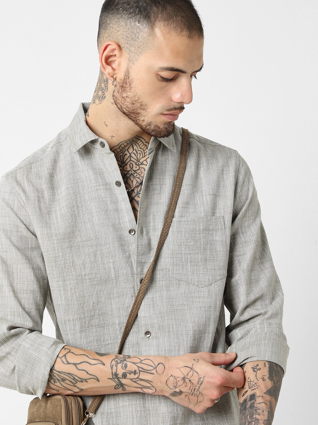 VASTRADO Classic Slim Fit Self Design Textured Cutaway Collar Cotton Casual Shirt, Olive
VASTRADO Classic Slim Fit Self Design Textured Cutaway Collar Cotton Casual Shirt, Olive