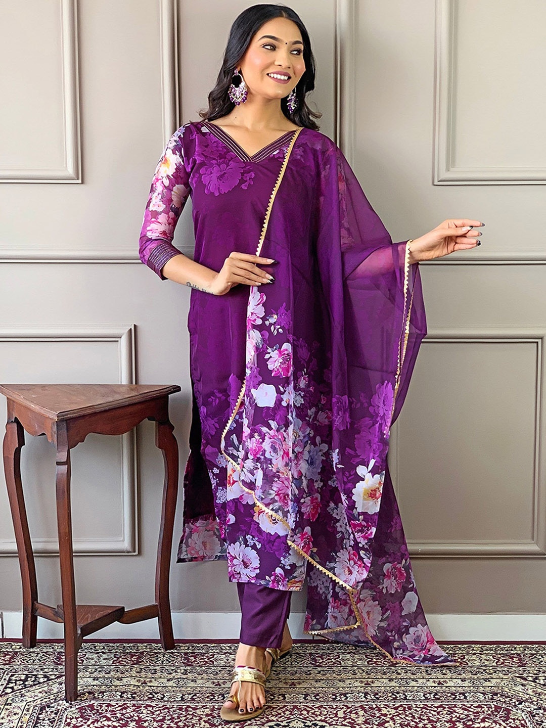 KALINI Floral Printed Regular Thread Work Pure Silk Kurta With Trouser & Dupatta, Purple
KALINI Floral Printed Regular Thread Work Pure Silk Kurta With Trouser & Dupatta, Purple
