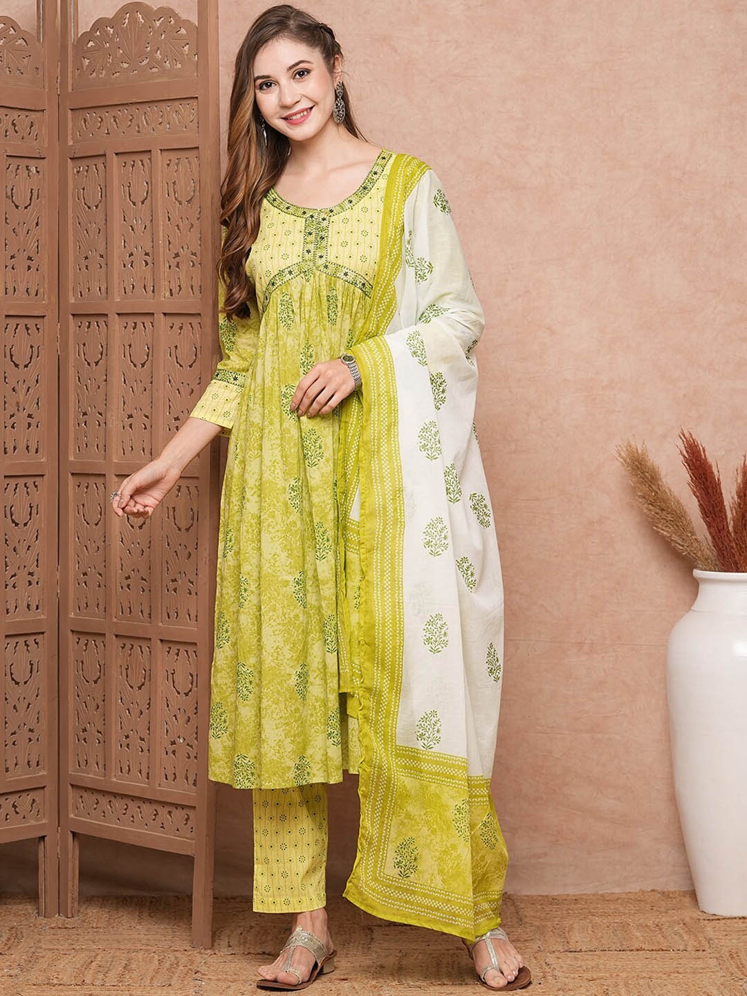FASHOR Ethnic Motifs Printed Embroidered Pleated Pure Cotton Kurta With Trouser & Dupatta, Lime green
FASHOR Ethnic Motifs Printed Embroidered Pleated Pure Cotton Kurta With Trouser & Dupatta, Lime green