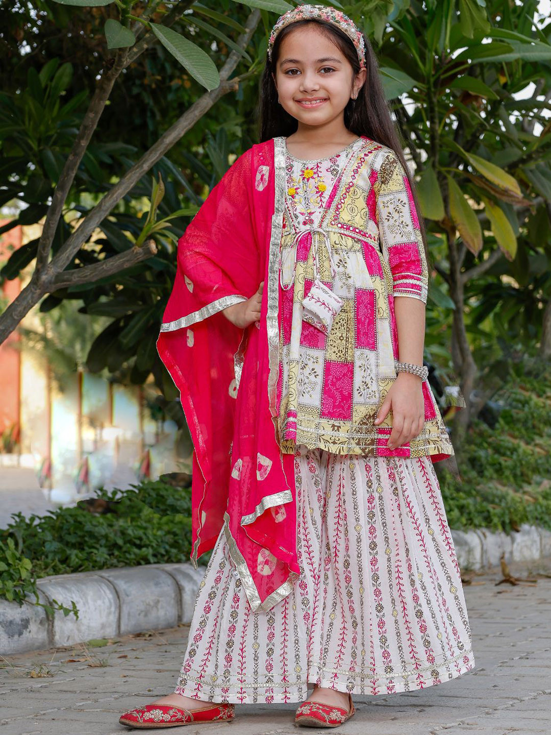 Stuffie Land Girls Ethnic Motifs Printed Mirror Work Pure Cotton Kurta, Sharara & Dupatta, Pink 
Stuffie Land Girls Ethnic Motifs Printed Mirror Work Pure Cotton Kurta, Sharara & Dupatta, Pink