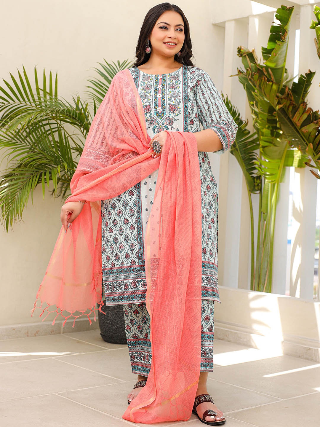 Juniper Floral Printed Sequinned Pure Cotton Plus Size Kurta With Palazzo & Dupatta, Green
Juniper Floral Printed Sequinned Pure Cotton Plus Size Kurta With Palazzo & Dupatta, Green