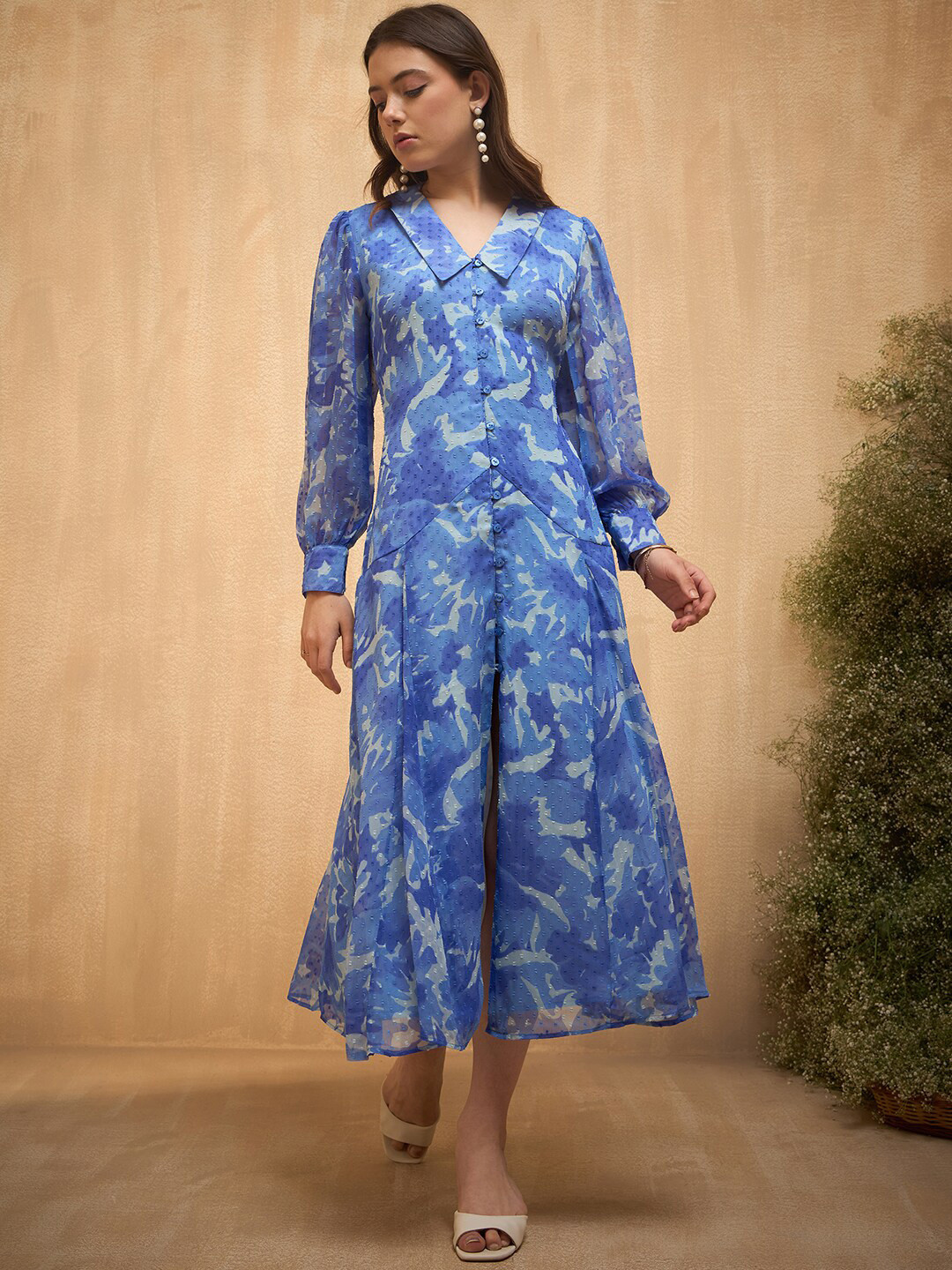 Marie Claire Floral Printed Shirt Collar Cuffed Sleeves Georgette A-Line Midi Dress, Blue
Marie Claire Floral Printed Shirt Collar Cuffed Sleeves Georgette A-Line Midi Dress, Blue