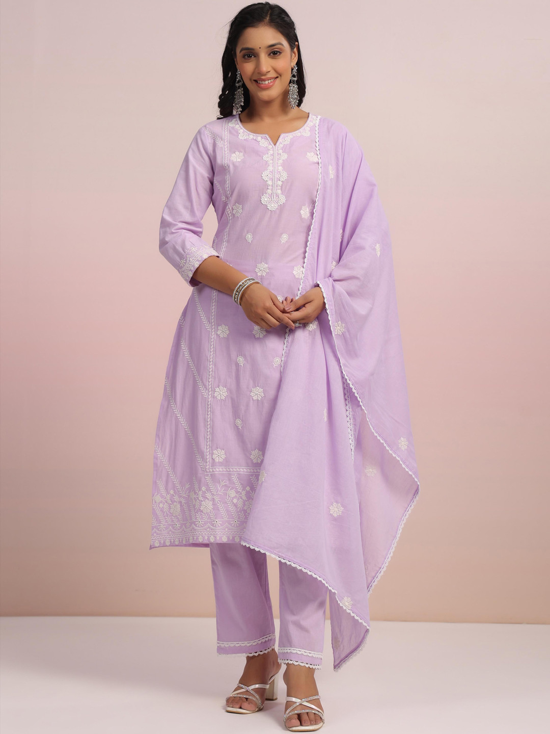 SCAKHI Floral Embroidered Notch Neck Thread Work Straight Kurta With Trousers & Dupatta, Lavender 
SCAKHI Floral Embroidered Notch Neck Thread Work Straight Kurta With Trousers & Dupatta, Lavender