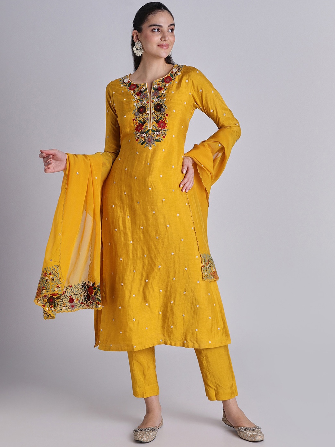 House Of Dharaa Ethnic Motifs Embroidered Pure Cotton A-Line Kurta With Trousers & Dupatta, Yellow
House Of Dharaa Ethnic Motifs Embroidered Pure Cotton A-Line Kurta With Trousers & Dupatta, Yellow