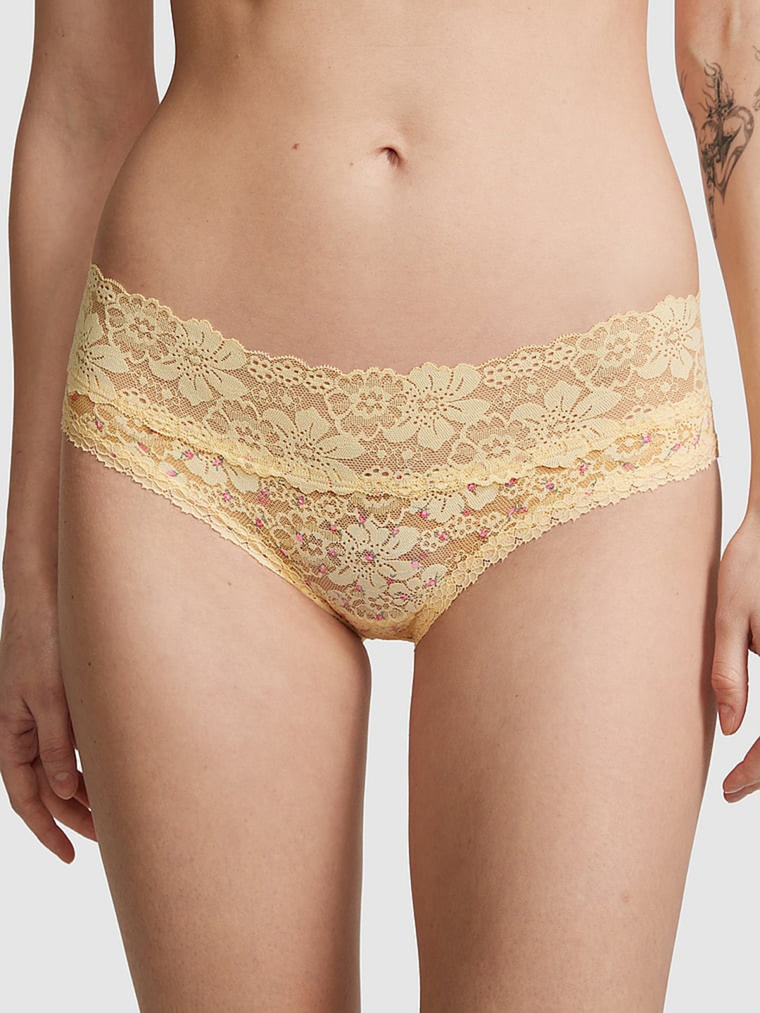 Victoria's Secret PINK Floral Self Design Mid-Rise Lace Hiphugger Hipster Briefs, Yellow
Victoria's Secret PINK Floral Self Design Mid-Rise Lace Hiphugger Hipster Briefs, Yellow