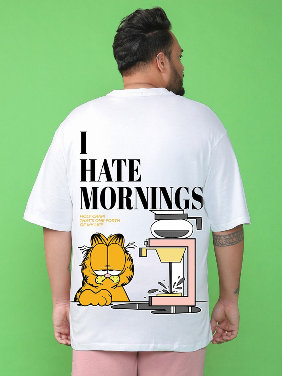 Bewakoof Plus Graphic Printed Drop-Shoulder Sleeves Oversized Pure Cotton T-shirt, White
Bewakoof Plus Graphic Printed Drop-Shoulder Sleeves Oversized Pure Cotton T-shirt, White