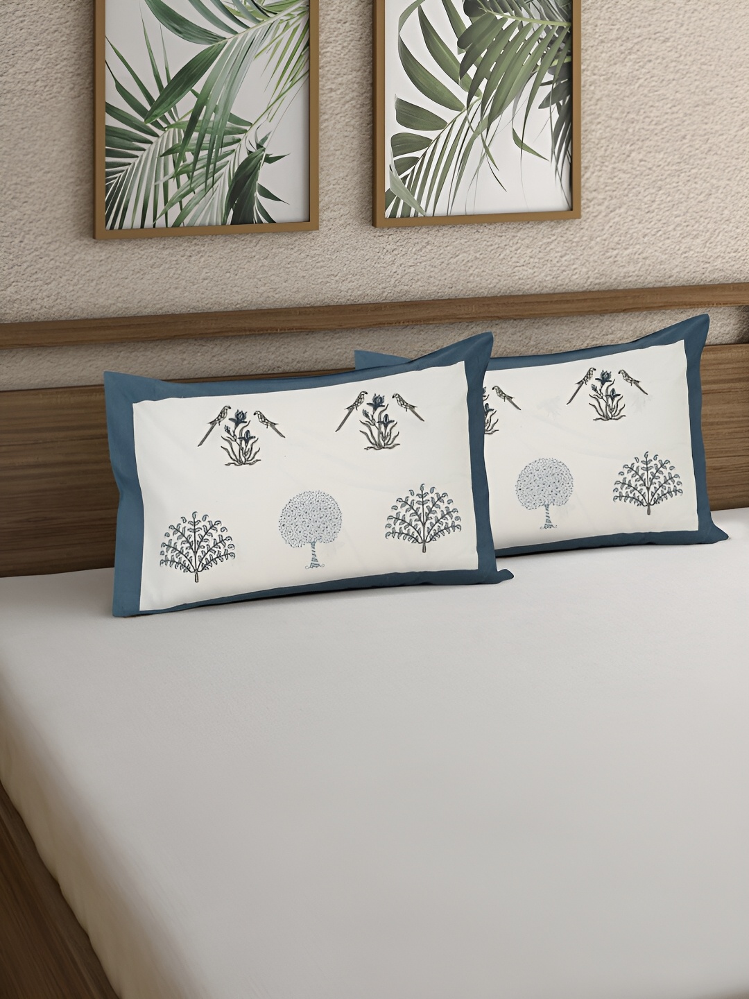 Rajasthan Decor Off White & Blue 2 Pieces Abstract Pure Cotton Rectangle Pillow Covers
Rajasthan Decor Off White & Blue 2 Pieces Abstract Pure Cotton Rectangle Pillow Covers