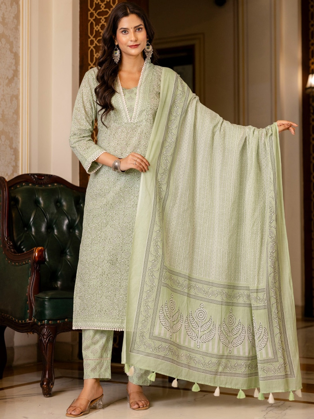 

Rangeelo Floral Printed Regular Pure Cotton Kurta with Trousers & With Dupatta, Green
