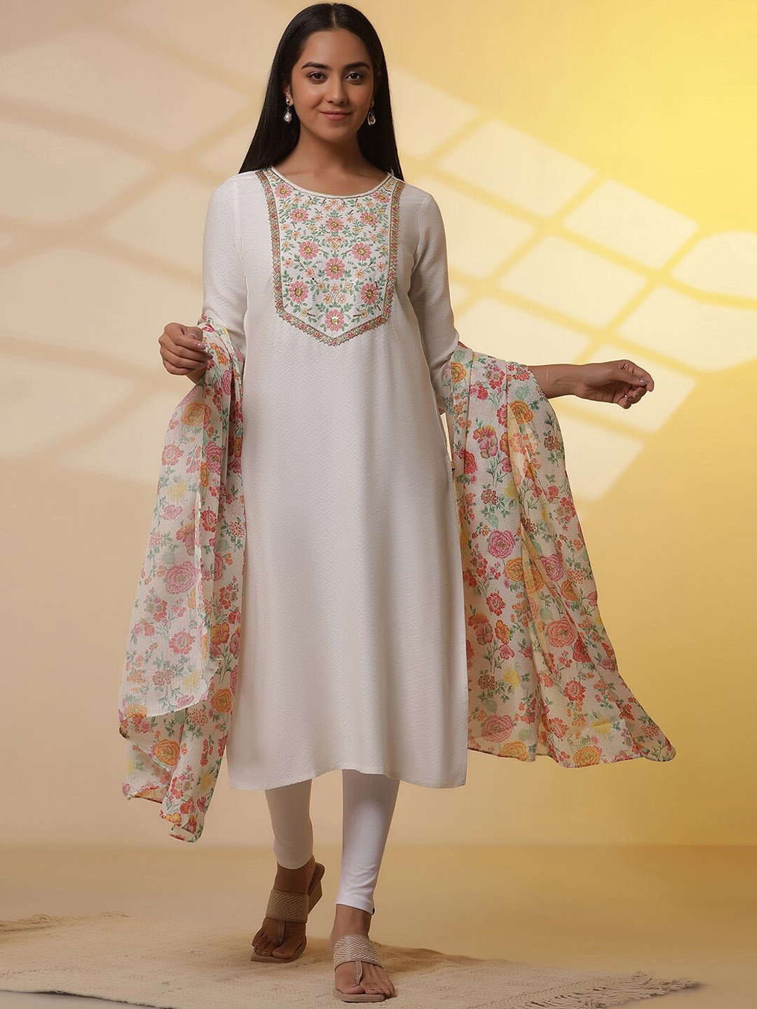 AURELIA Floral Self Design Embroidered Yoke Design Kurta With Jeggings & dupatta, White
AURELIA Floral Self Design Embroidered Yoke Design Kurta With Jeggings & dupatta, White