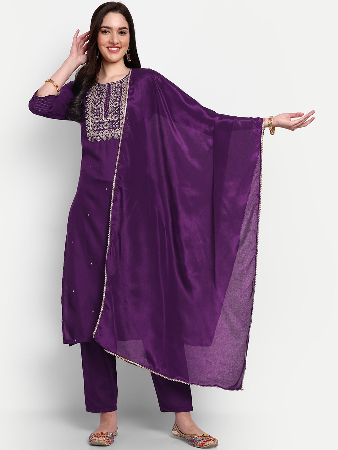 KALINI Ethnic Motifs Embroidered Regular Thread Work Kurta With Trousers & Dupatta, Purple
KALINI Ethnic Motifs Embroidered Regular Thread Work Kurta With Trousers & Dupatta, Purple