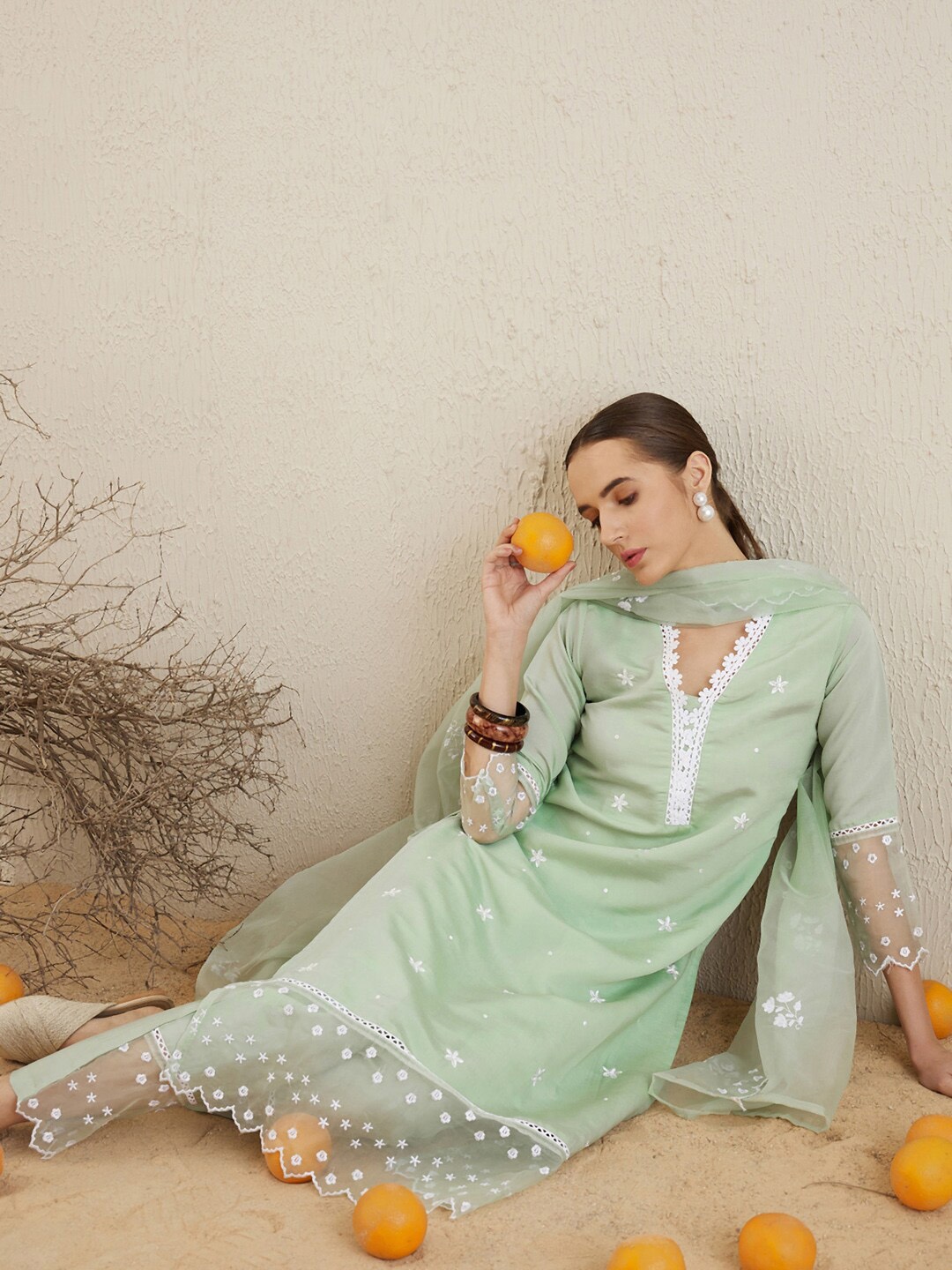 Indo Era Floral Embroidered Regular Thread Work Kurta with Trousers & Dupatta, Sea green
Indo Era Floral Embroidered Regular Thread Work Kurta with Trousers & Dupatta, Sea green