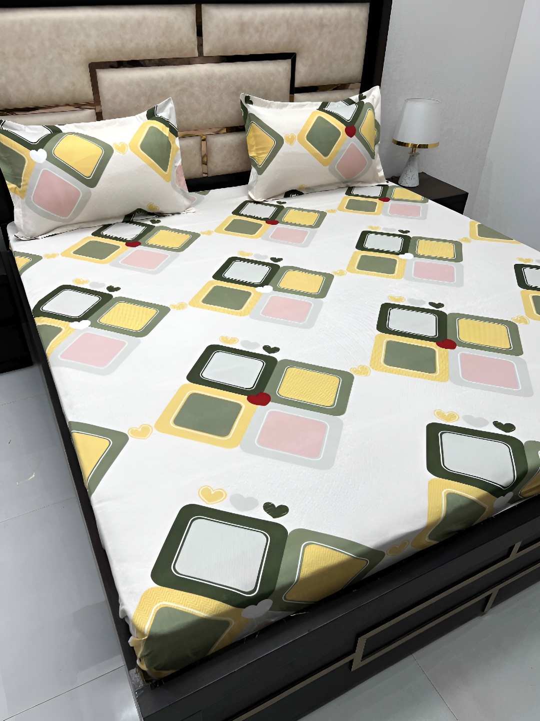 Pure Decor Cream-Coloured & Yellow Geometric Cotton King Bedsheet with 2 Pillow Covers
Pure Decor Cream-Coloured & Yellow Geometric Cotton King Bedsheet with 2 Pillow Covers