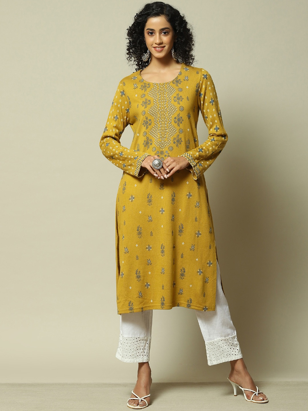 Rangriti Round Neck Long Sleeves Ethnic Motifs Printed Straight Kurta, Yellow
Rangriti Round Neck Long Sleeves Ethnic Motifs Printed Straight Kurta, Yellow