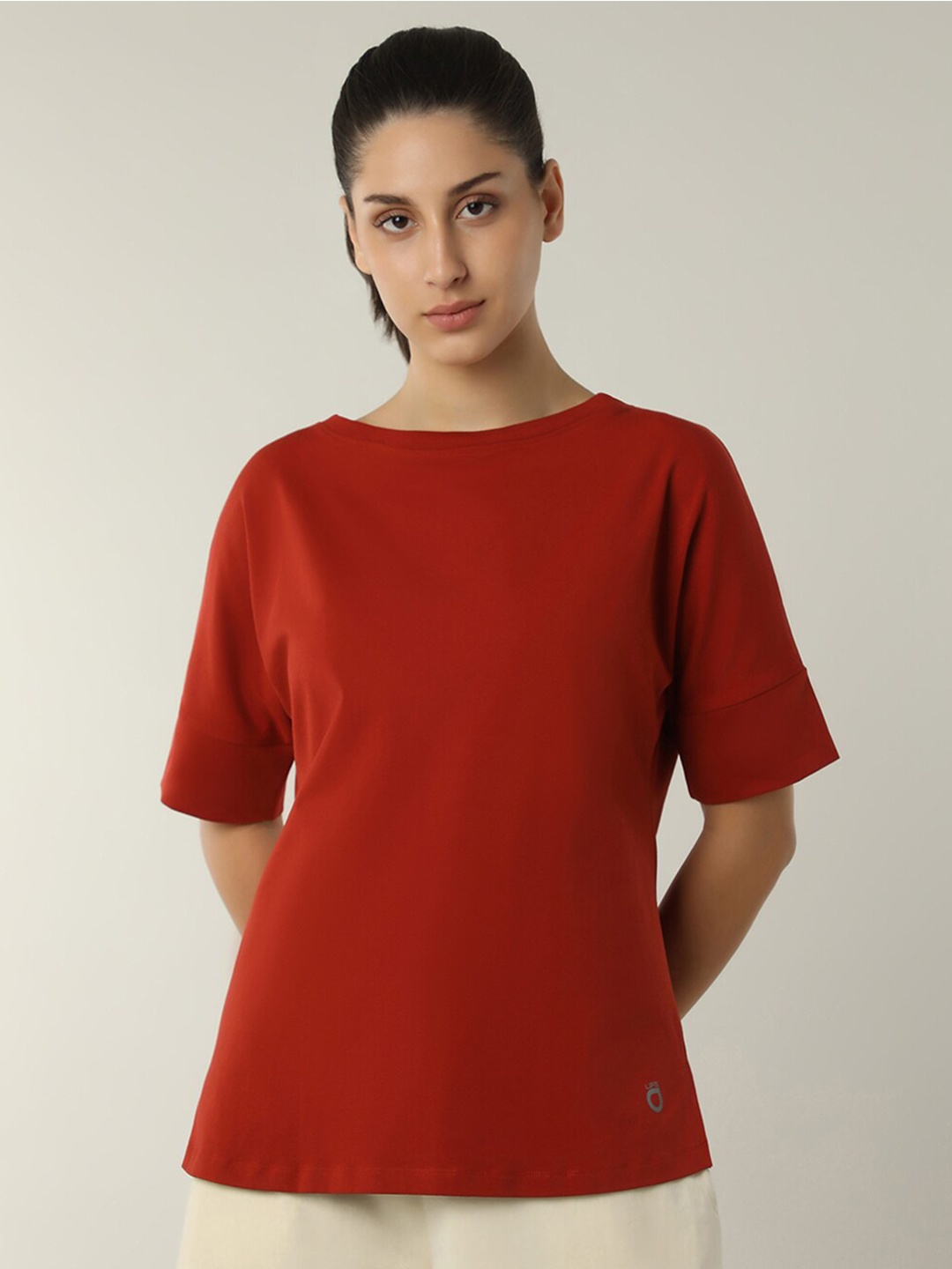 Amante Boat Neck Drop-Shoulder Sleeves Bio-Washed Relaxed Fit Cotton Longline T-shirt, Red
Amante Boat Neck Drop-Shoulder Sleeves Bio-Washed Relaxed Fit Cotton Longline T-shirt, Red