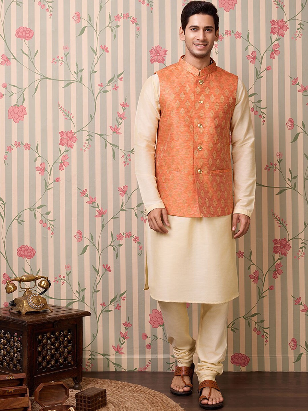 Ode by House of Pataudi Mandarin Collar Straight Kurta with Churidar & Nehru Jacket, Orange
Ode by House of Pataudi Mandarin Collar Straight Kurta with Churidar & Nehru Jacket, Orange