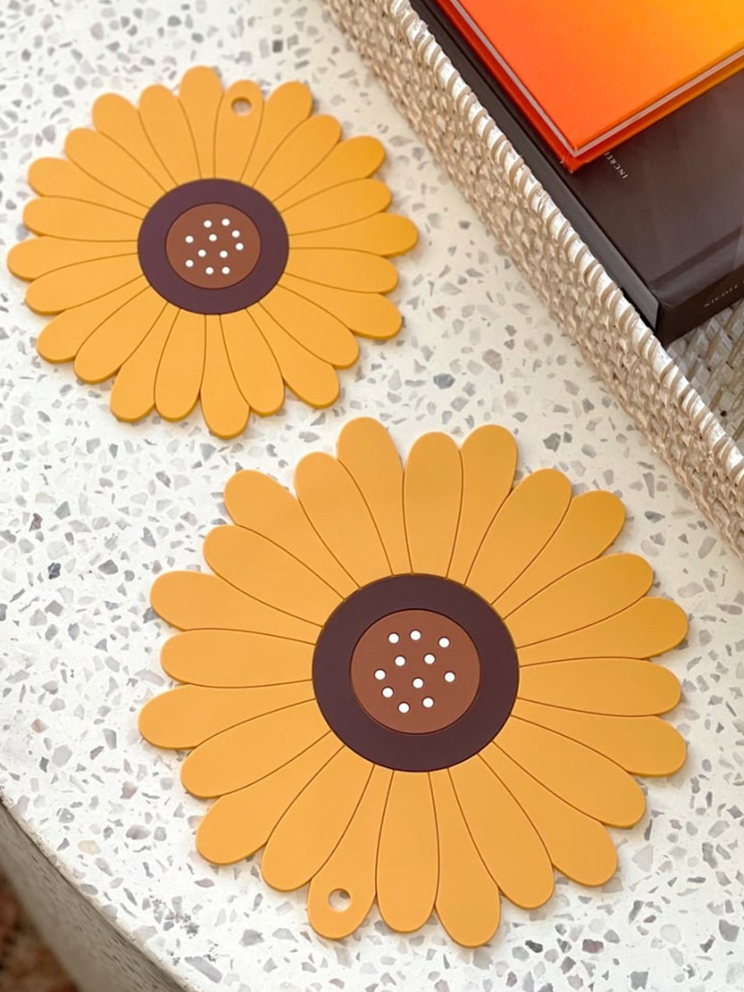 P-Plus International Yellow & Brown 6 Pieces Floral Coasters 
P-Plus International Yellow & Brown 6 Pieces Floral Coasters