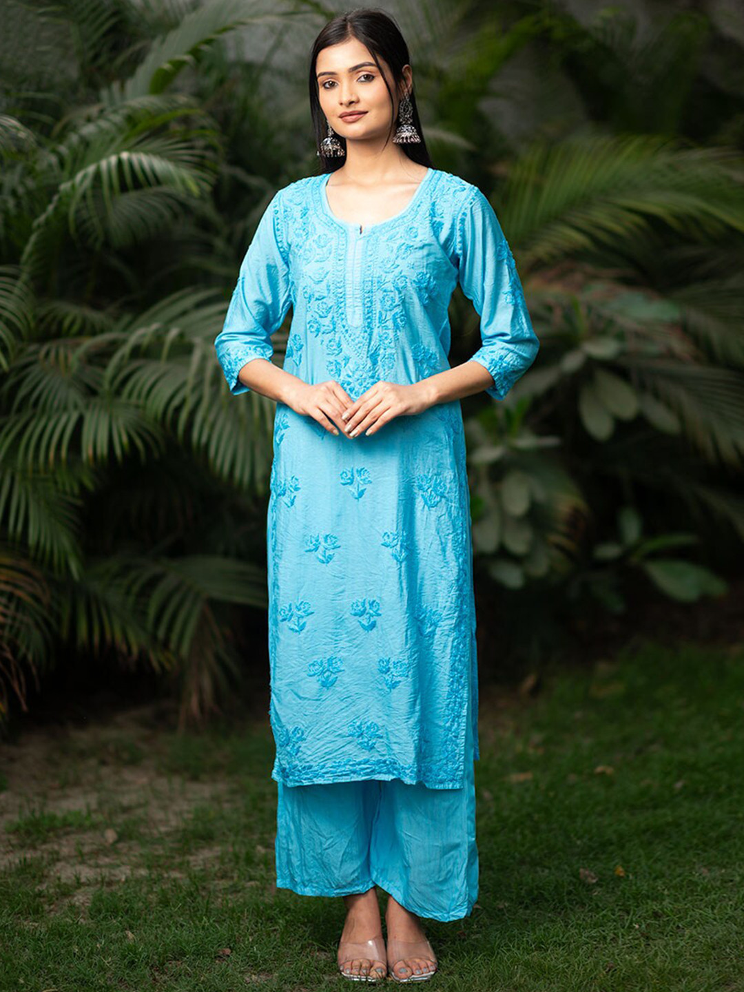 Rangreza Ethnic Embroidered Flared Sleeves Thread Work Cotton Anarkali Kurta, Blue
Rangreza Ethnic Embroidered Flared Sleeves Thread Work Cotton Anarkali Kurta, Blue