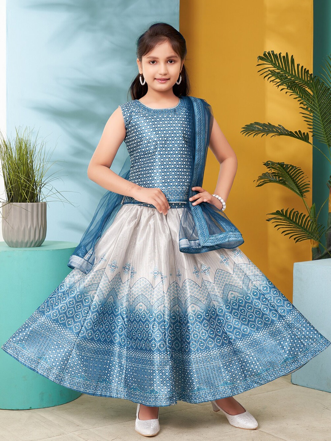 BAESD Girls Set of 2 Embroidered Silk Ready to Wear Lehenga & Blouse With Dupatta, Turquoise blue
BAESD Girls Set of 2 Embroidered Silk Ready to Wear Lehenga & Blouse With Dupatta, Turquoise blue