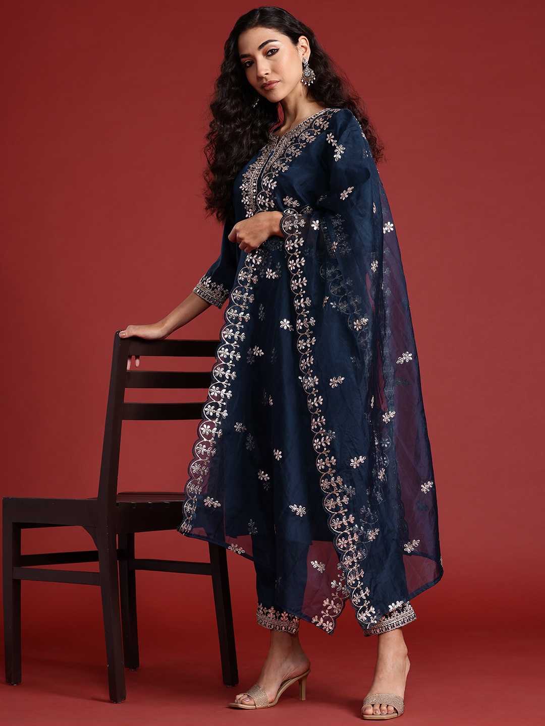 Indo Era Ethnic Motifs Embroidered Gotta Patti Kurta With Trousers & Dupatta, Navy blue
Indo Era Ethnic Motifs Embroidered Gotta Patti Kurta With Trousers & Dupatta, Navy blue