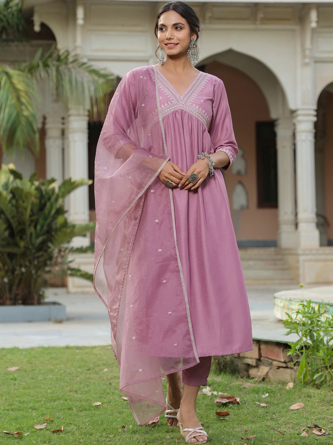 AURIELLA Embroidered Empire Yoke Design Thread Work Anarkali Kurta With Trousers & Dupatta, Purple
AURIELLA Embroidered Empire Yoke Design Thread Work Anarkali Kurta With Trousers & Dupatta, Purple