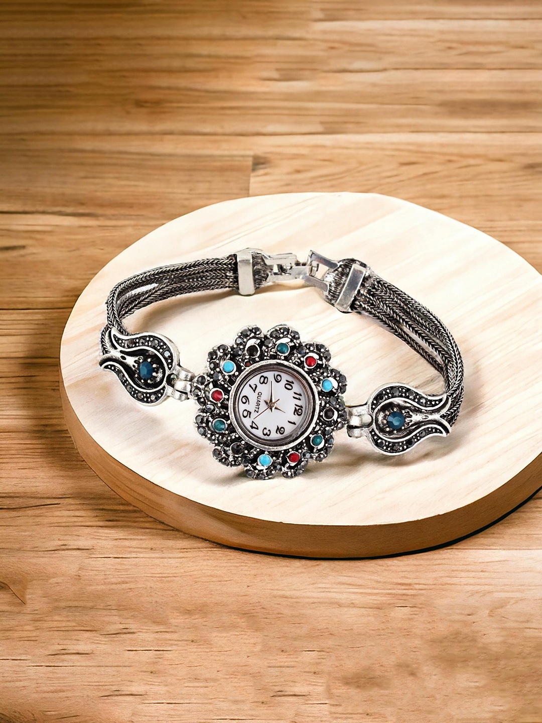 LUCKY JEWELLERY Women German Silver Silver-Plated Artificial Stones Studded Cuff Bracelet
LUCKY JEWELLERY Women German Silver Silver-Plated Artificial Stones Studded Cuff Bracelet