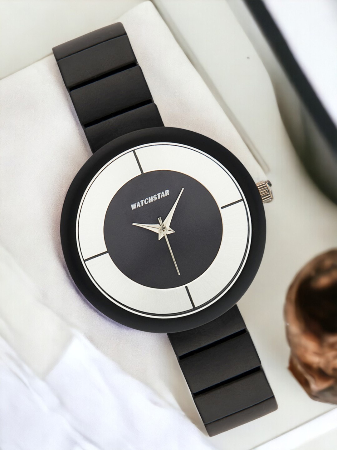 WATCHSTAR Metal Watch Women Textured Dial & Stainless Steel Straps Analogue Mate BlackDL, Black
WATCHSTAR Metal Watch Women Textured Dial & Stainless Steel Straps Analogue Mate BlackDL, Black