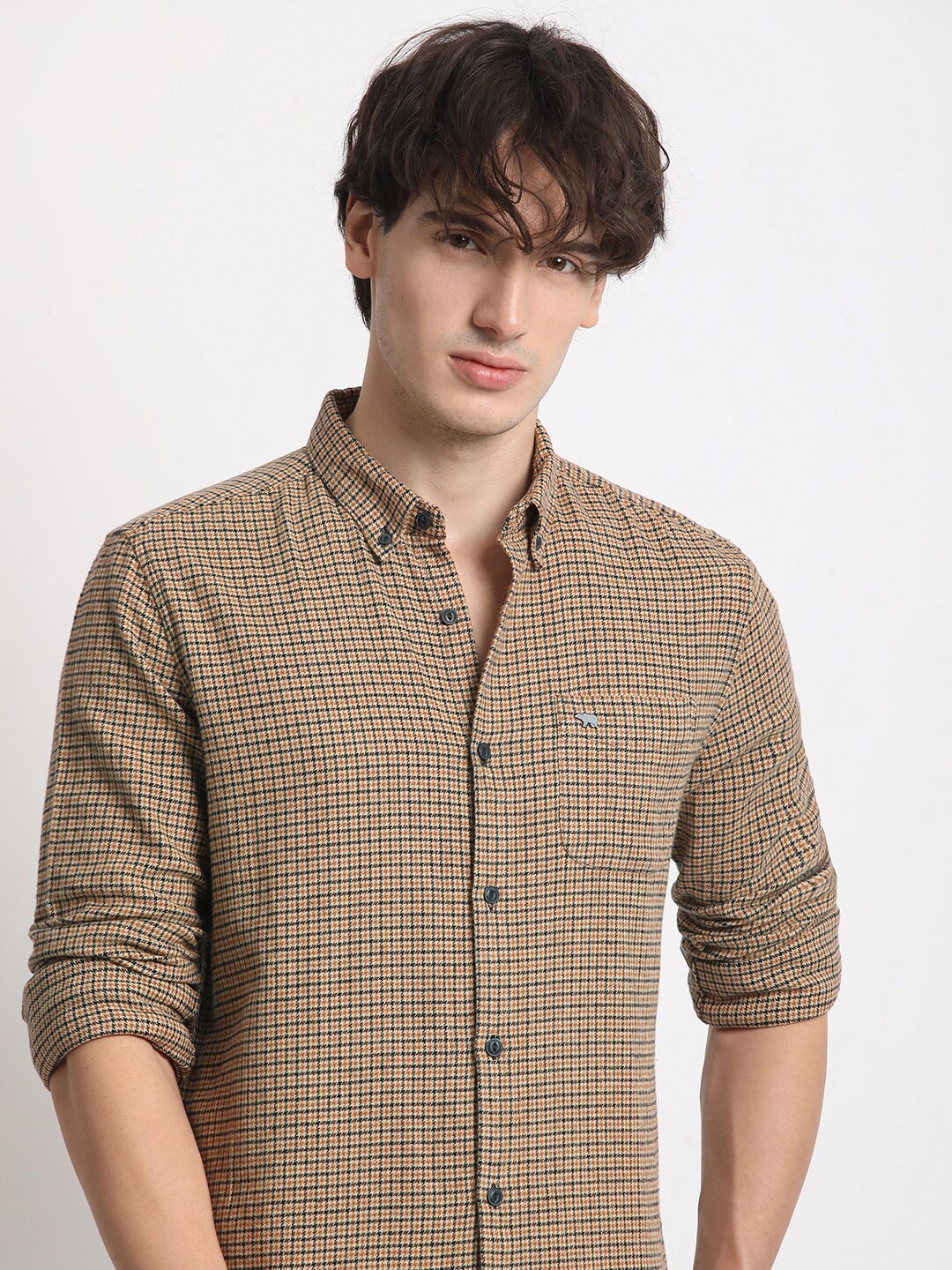 THE BEAR HOUSE Slim Fit Long Sleeves Button-Down Collar Cotton Opaque Checked Casual Shirt, Mustard
THE BEAR HOUSE Slim Fit Long Sleeves Button-Down Collar Cotton Opaque Checked Casual Shirt, Mustard