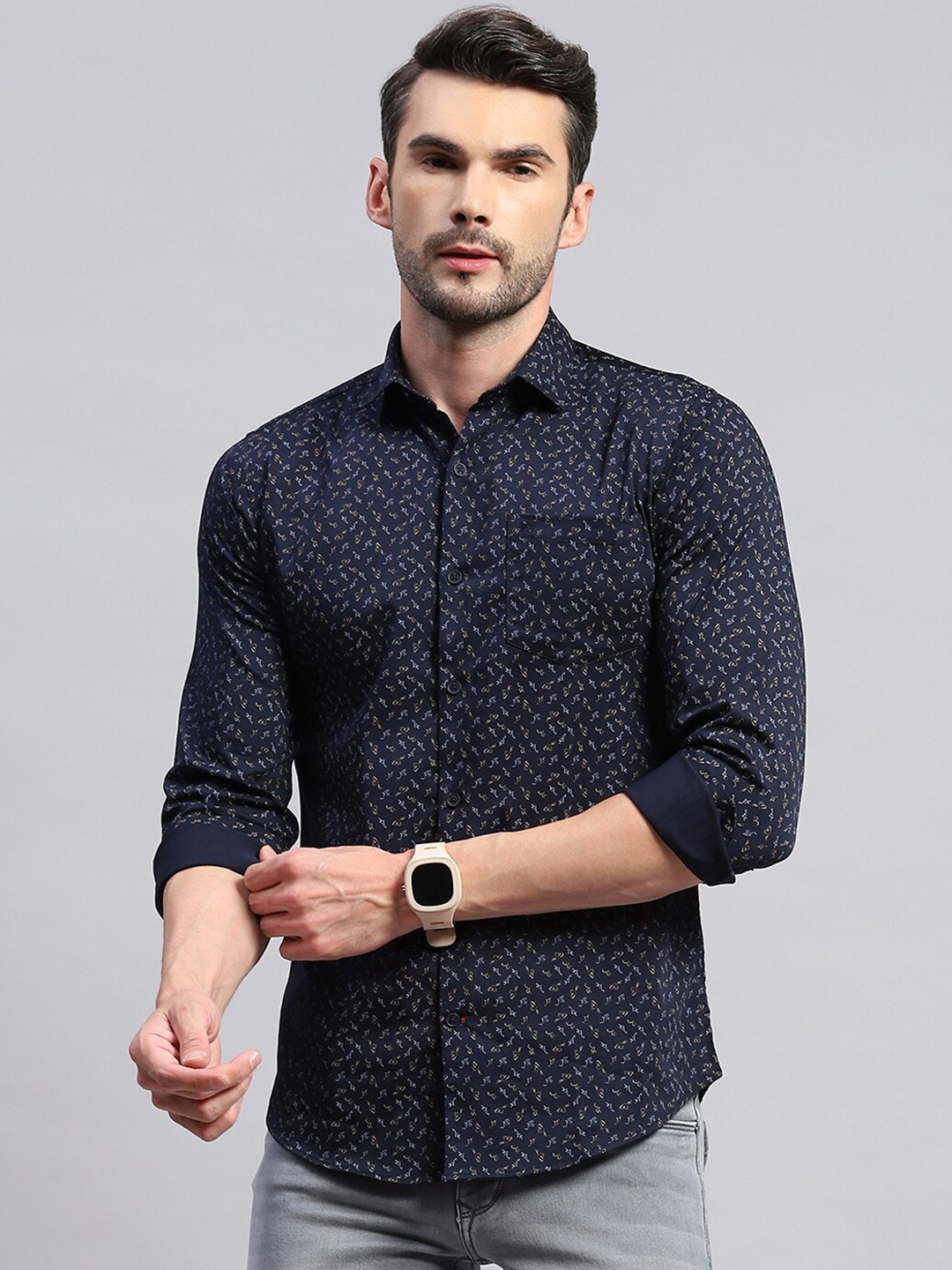 Monte Carlo Comfort Floral Printed Spread Collar Long Sleeves Cotton Casual Shirt, Navy blue
Monte Carlo Comfort Floral Printed Spread Collar Long Sleeves Cotton Casual Shirt, Navy blue