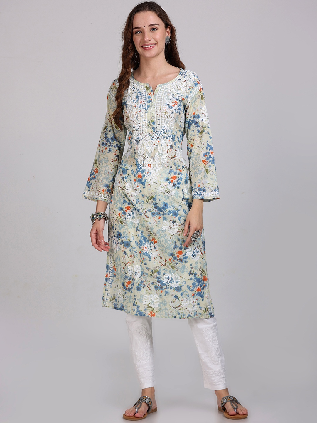 KHAKA Floral Printed Regular Chikankari Thread Work Straight Kurta With Trousers, Sea green
KHAKA Floral Printed Regular Chikankari Thread Work Straight Kurta With Trousers, Sea green