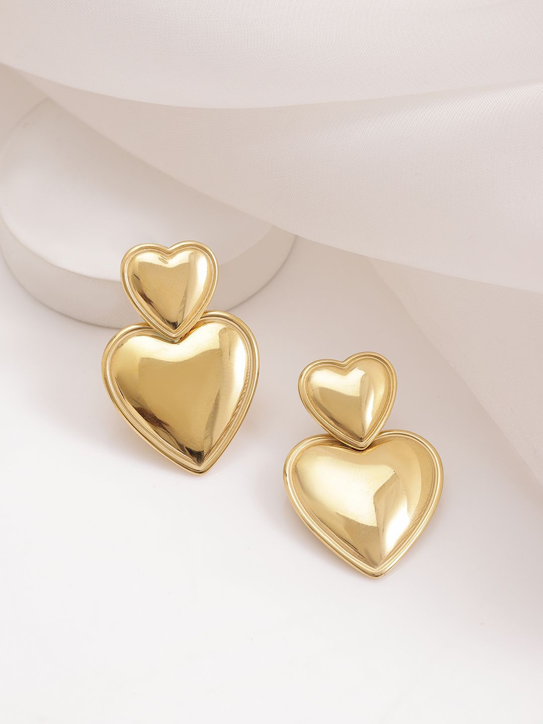 Rubans 18K Gold Plated StainlessSteel TarnishFree Waterproof Demi-Fine Heart Drop Earrings
Rubans 18K Gold Plated StainlessSteel TarnishFree Waterproof Demi-Fine Heart Drop Earrings