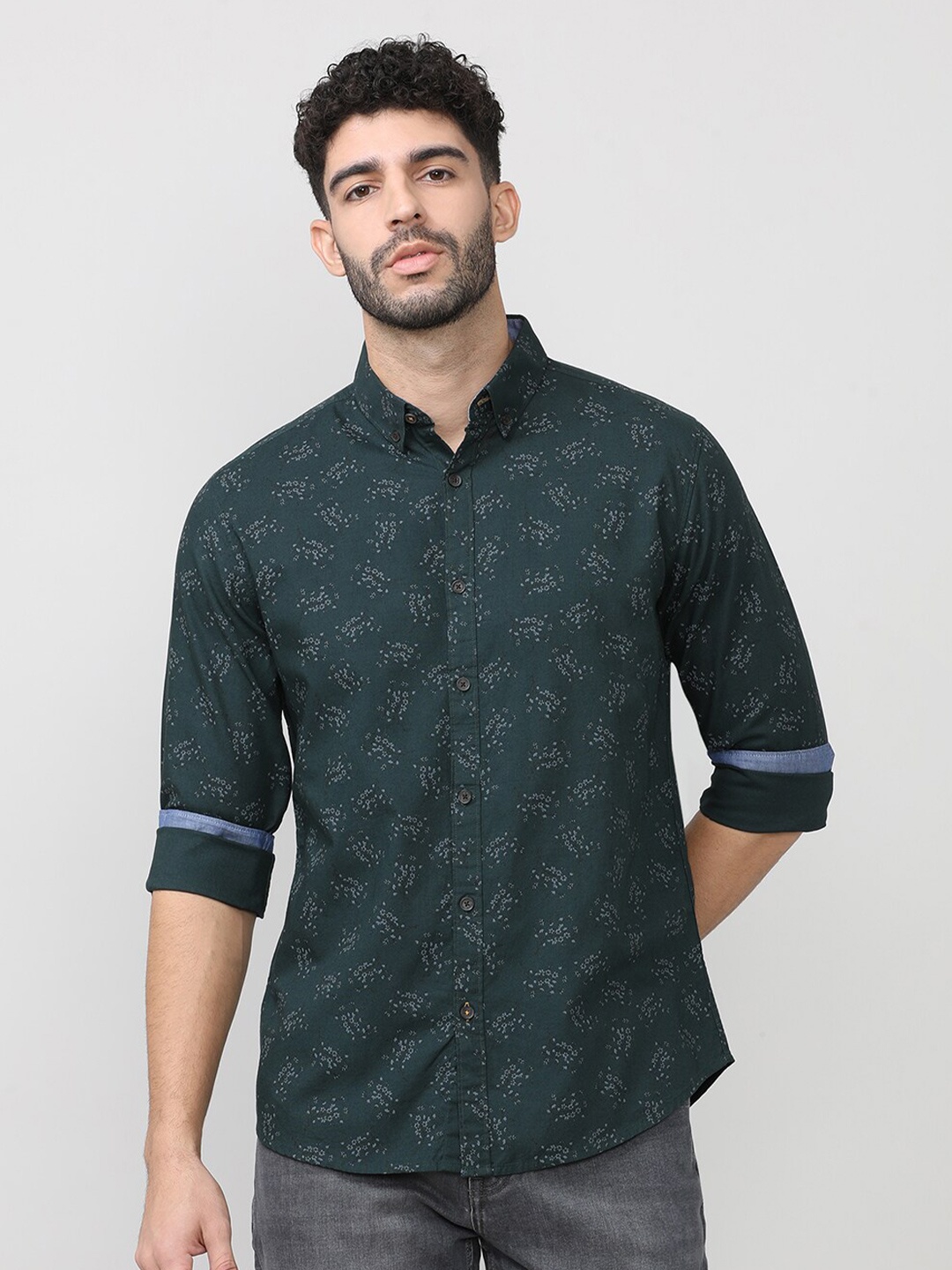 DRAGON HILL Classic Slim Fit Floral Printed Oxford Button-Down Collar Cotton Casual Shirt, Green
DRAGON HILL Classic Slim Fit Floral Printed Oxford Button-Down Collar Cotton Casual Shirt, Green