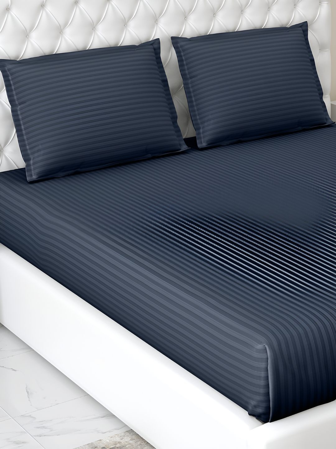 haus & kinder Navy Blue Striped 210 TC Pure Cotton King Bedsheet With 2 Pillow Covers
haus & kinder Navy Blue Striped 210 TC Pure Cotton King Bedsheet With 2 Pillow Covers