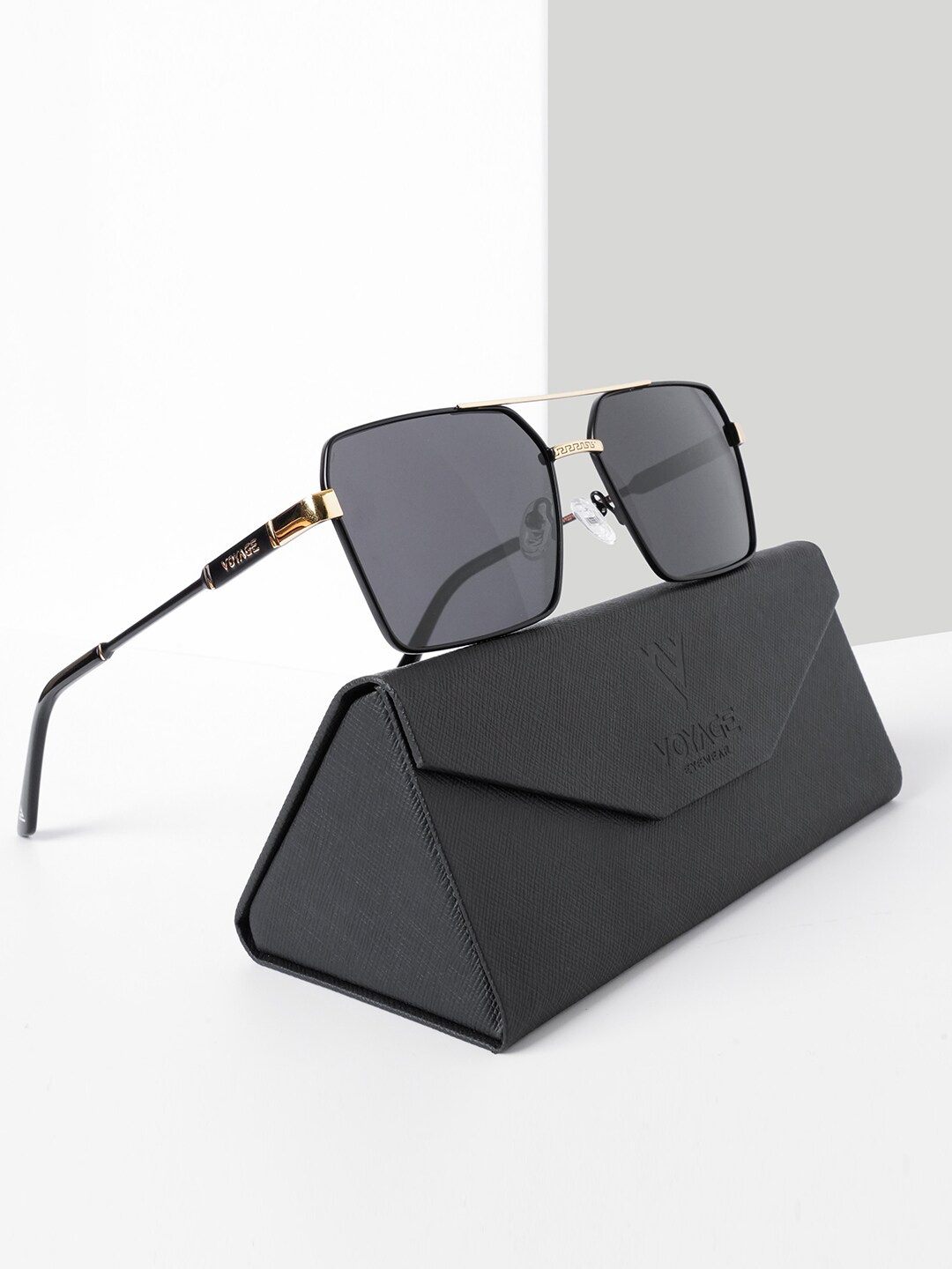Voyage Unisex Wayfarer Sunglasses with Polarised and UV Protected Lens-VY221014PMG5311, Black
Voyage Unisex Wayfarer Sunglasses with Polarised and UV Protected Lens-VY221014PMG5311, Black