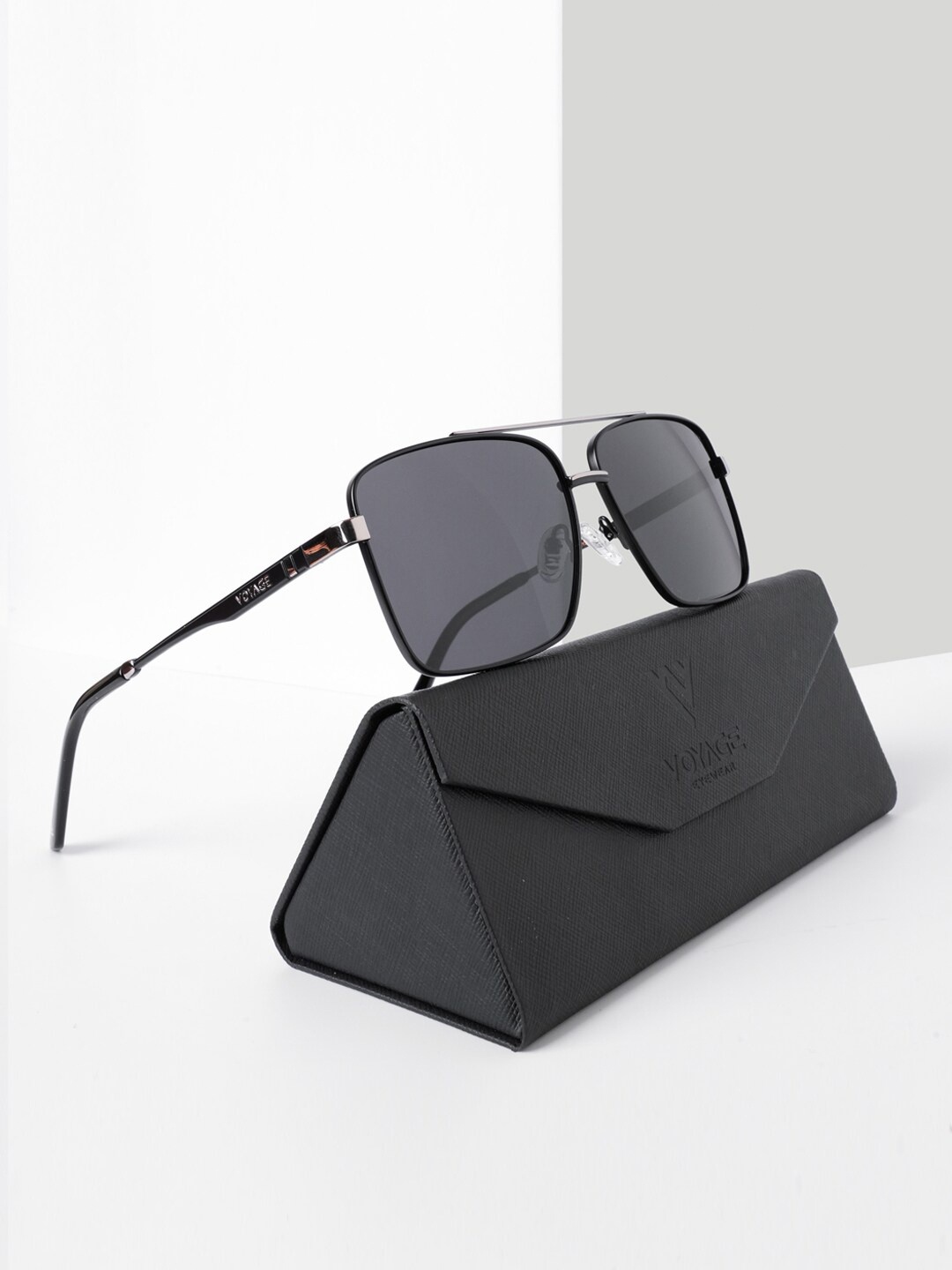 Voyage Unisex Wayfarer Sunglasses with Polarised and UV Protected Lens-VY221012PMG5306, Black
Voyage Unisex Wayfarer Sunglasses with Polarised and UV Protected Lens-VY221012PMG5306, Black