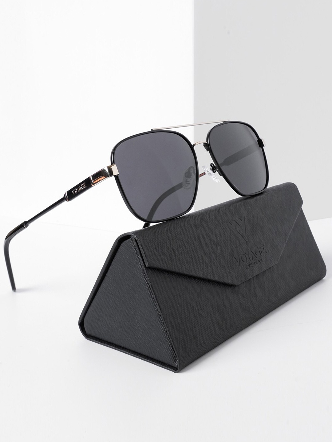 Voyage Unisex Wayfarer Sunglasses with Polarised and UV Protected Lens-VY221011PMG5302, Black
Voyage Unisex Wayfarer Sunglasses with Polarised and UV Protected Lens-VY221011PMG5302, Black