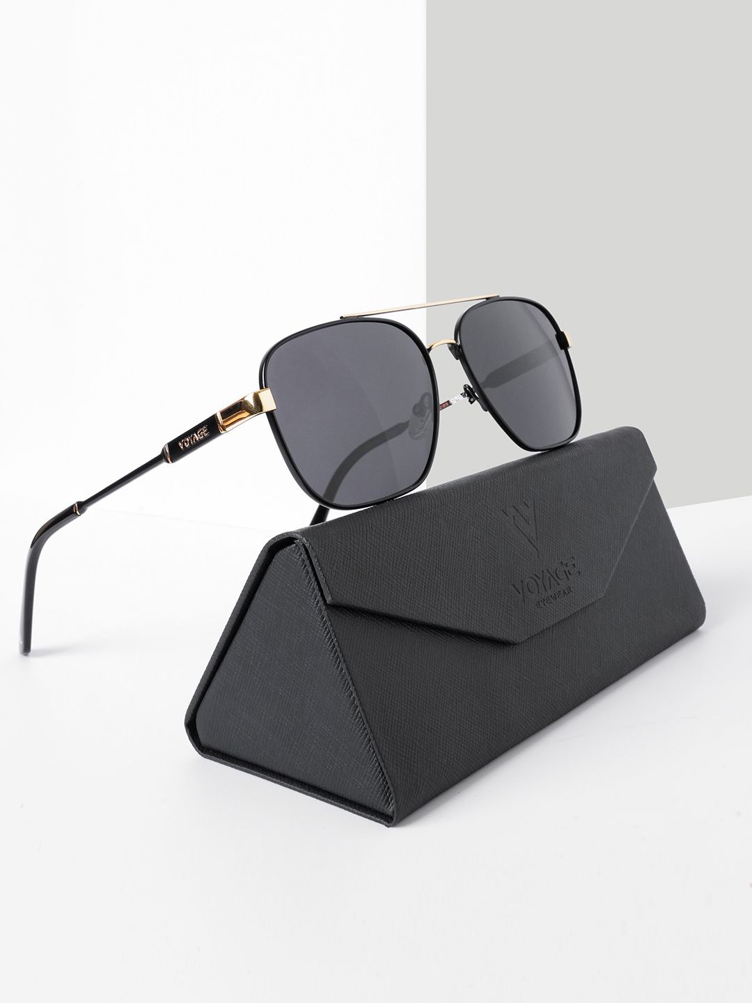 Voyage Unisex Wayfarer Sunglasses with Polarised and UV Protected Lens-VY221015PMG5314, Black
Voyage Unisex Wayfarer Sunglasses with Polarised and UV Protected Lens-VY221015PMG5314, Black