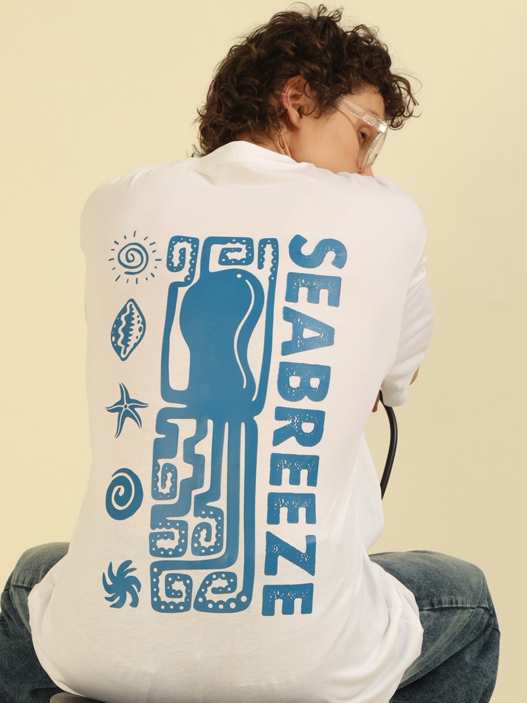 recast Typography Printed Drop-Shoulder Sleeves Bio Finish Pure Cotton Oversized T-shirt, White
recast Typography Printed Drop-Shoulder Sleeves Bio Finish Pure Cotton Oversized T-shirt, White